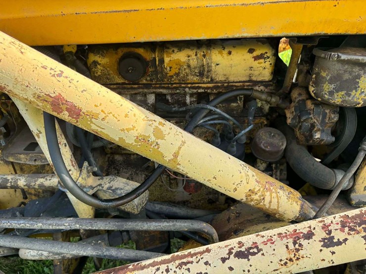 ford-backhoe-image-17