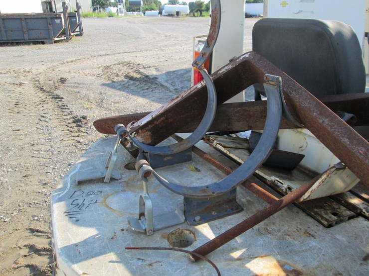#53863-•-*inop-nissan-cushion-tire-forklift-inv#53863-image-8