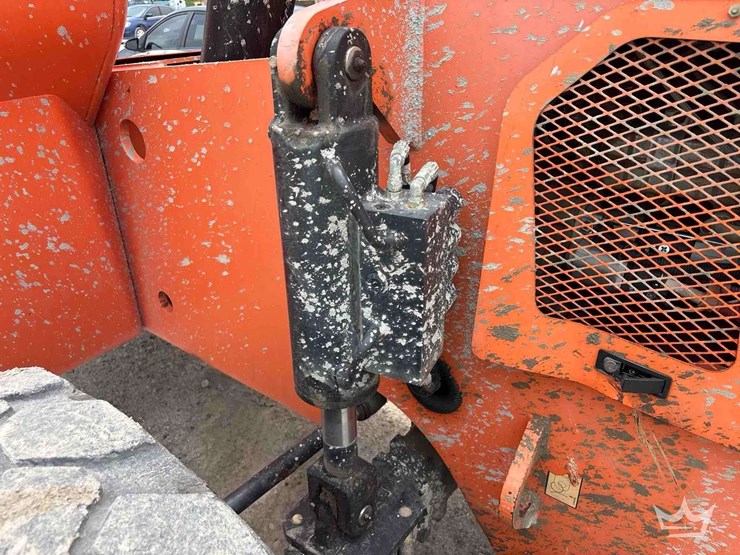 2019-jlg-6042-6,000lb-4x4-rough-terrain-telehandler-image-11