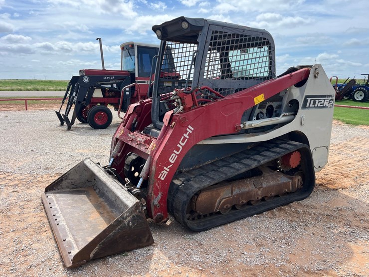 2017-takeuchi-tl12r2-image-1