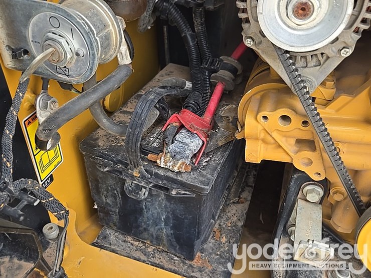 2020-caterpillar-289d3-image-41