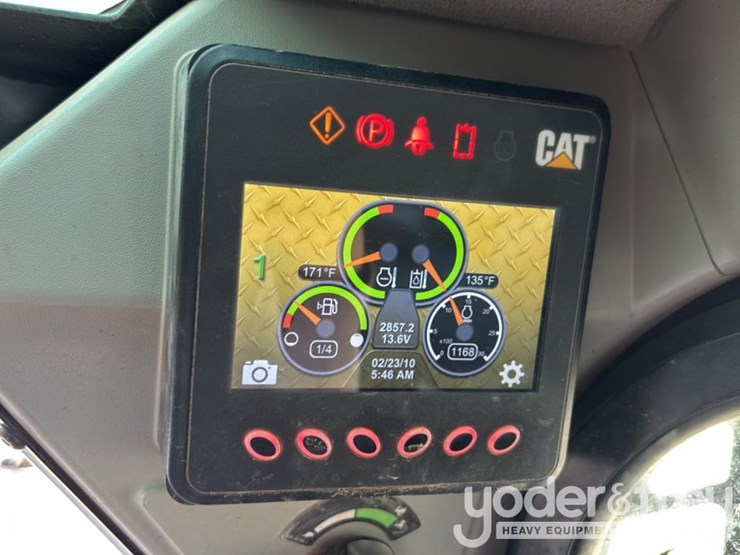 2021-caterpillar-259d3-image-39