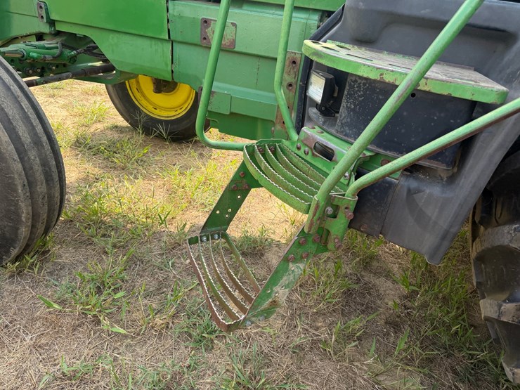 1997-john-deere-8300-image-26