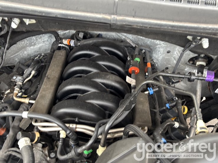 2020-ford-f150-image-18