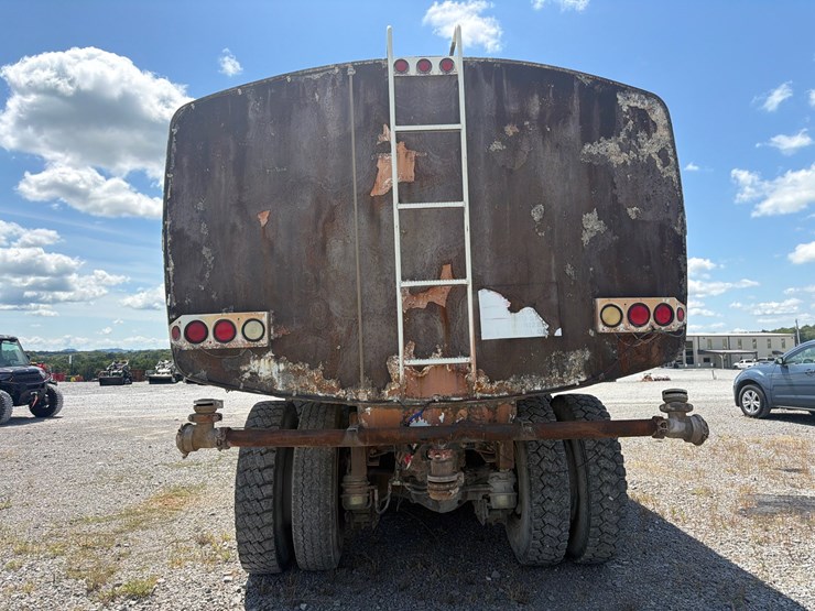1999-mack-dm690sx-image-10