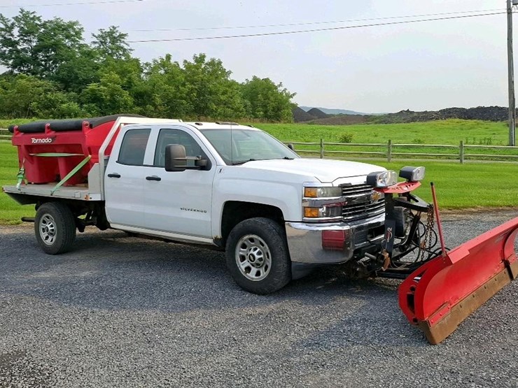 2015-chevrolet-2500-image-1