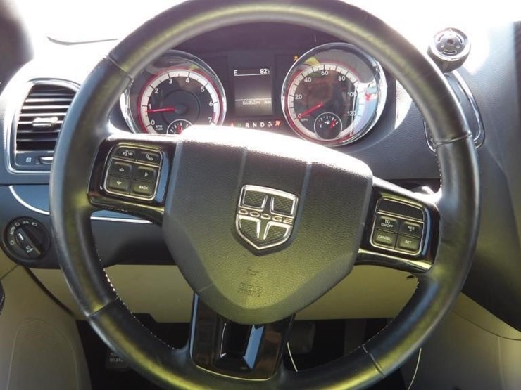 2017-dodge-grand-caravan-image-15