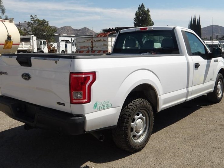 2017-ford-f150-image-3