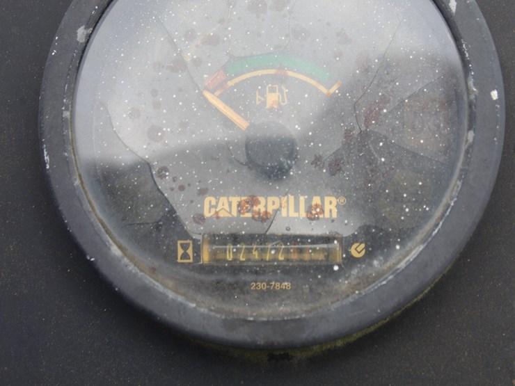 caterpillar-cb24-image-10