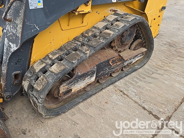 2018-deere-317g-image-9