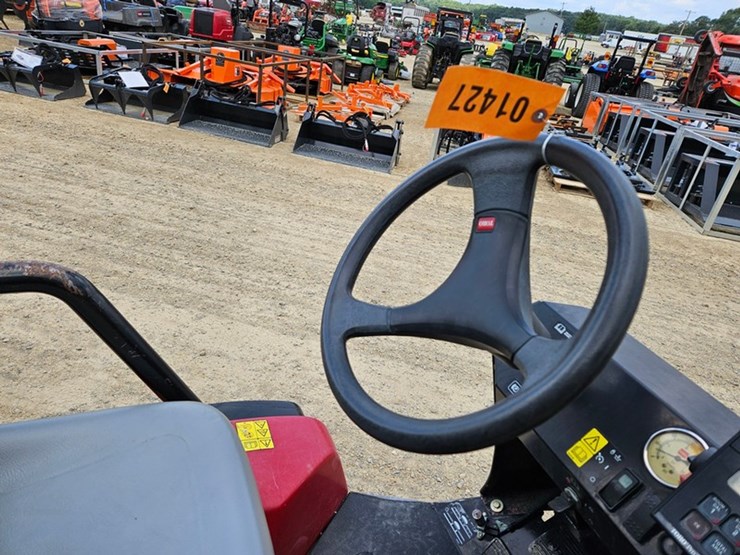 2006-toro-multi-pro-5700d-image-38