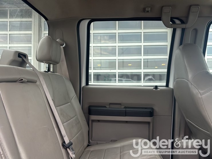 2010-ford-f350-image-27