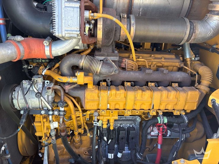 2019-deere-624l-image-13