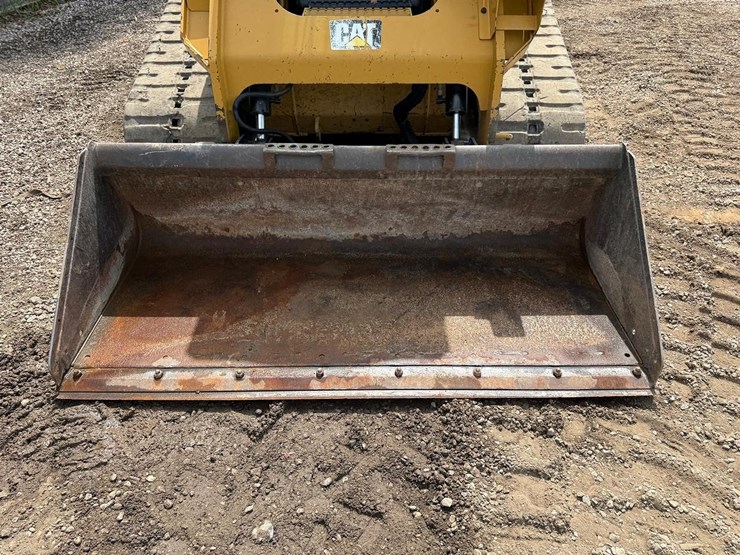 2018-caterpillar-299d2-xps-image-9