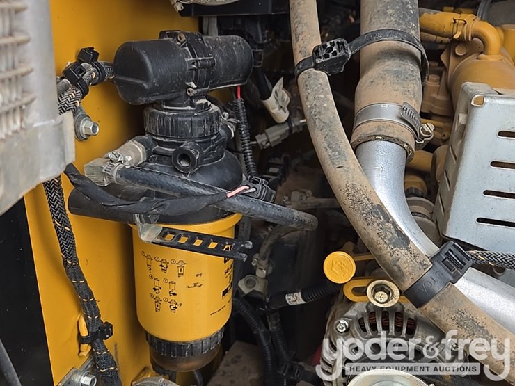 2020-caterpillar-289d3-image-42