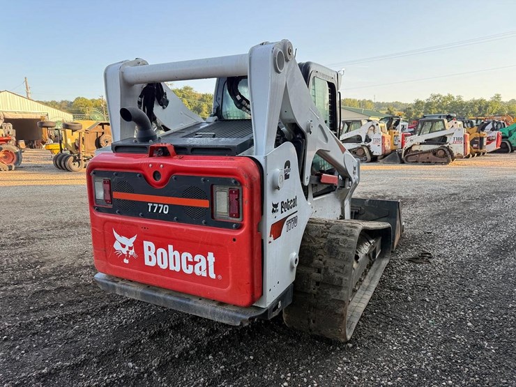 2023-bobcat-t770-image-4