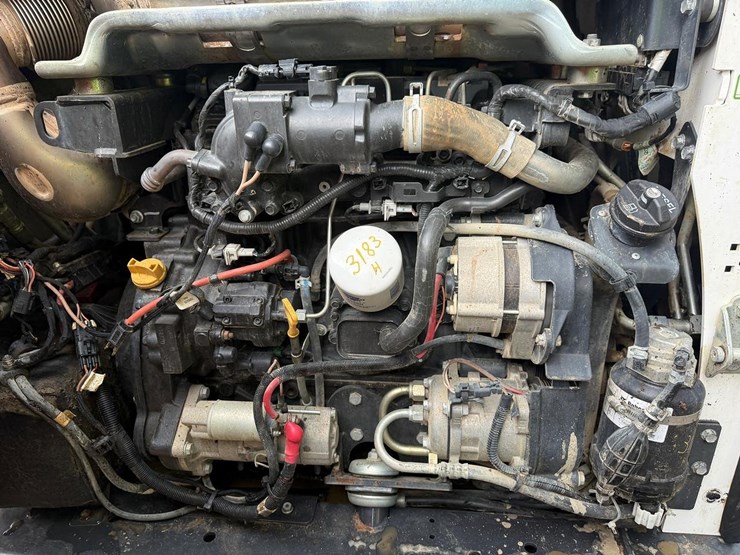2018-bobcat-t770-image-15