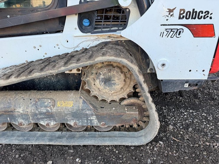 2023-bobcat-t770-image-19