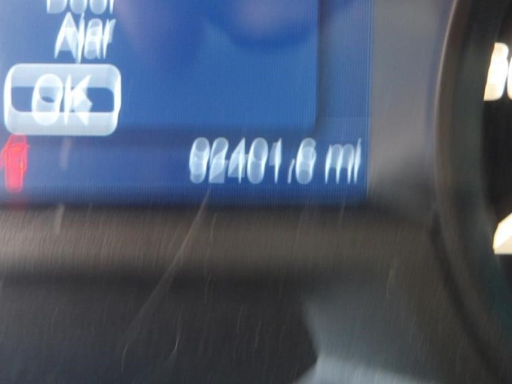 2014-ford-explorer-image-18