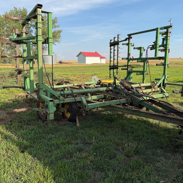 John Deere Field Cultivator