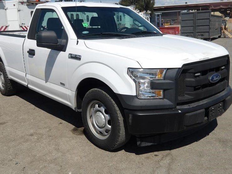 2017-ford-f150-image-2
