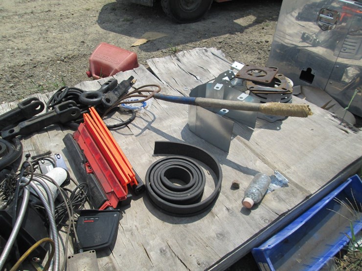 #53851-•-pallet-of-misc-wire,-saw-blades-&-other-items-inv#53851-image-3