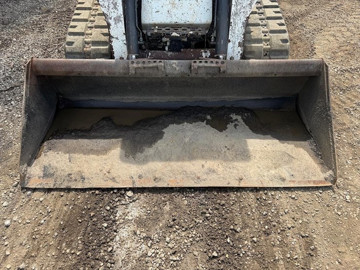 2015-bobcat-t650-image-10
