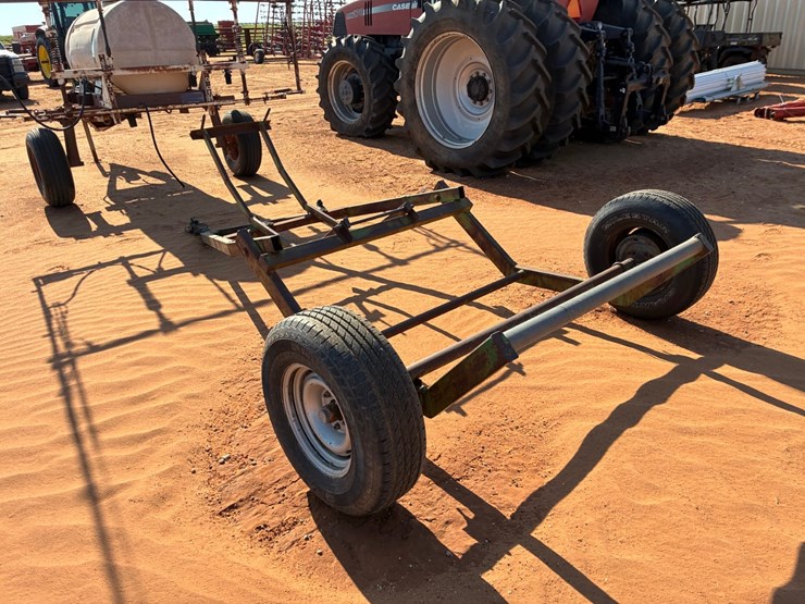 #t10015-•-bale-buggy-image-5