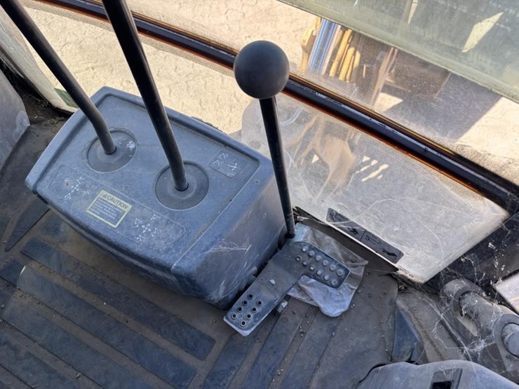 deere-410g-image-42