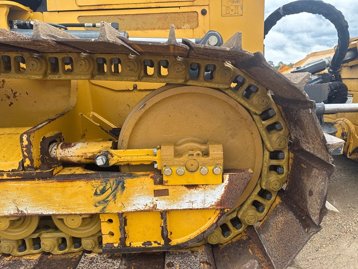 2022-deere-450k-lgp-image-7