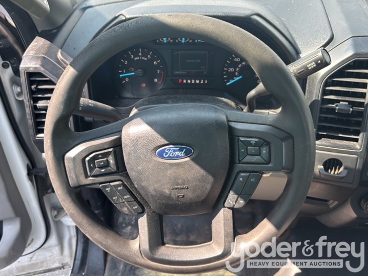 2019-ford-f150-image-35