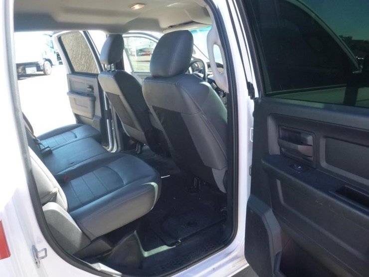 2018-dodge-1500-image-8