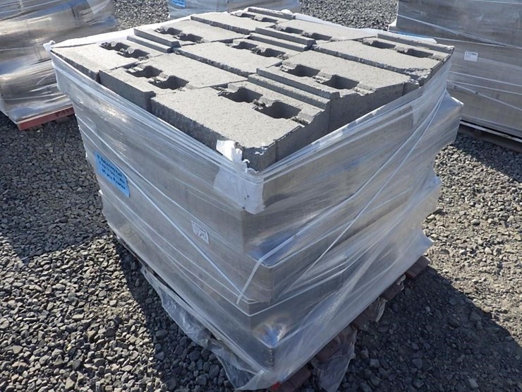 retaining-wall-6"-h-x-12"-d-x-17"-w-image-5