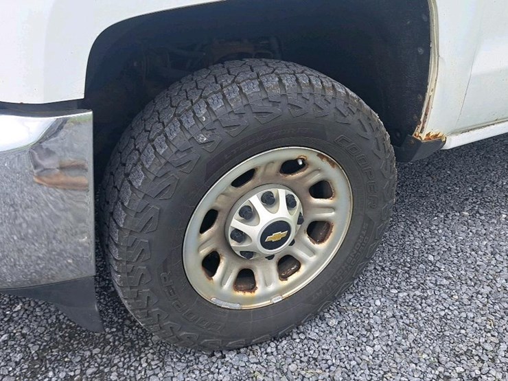 2015-chevrolet-2500-image-28