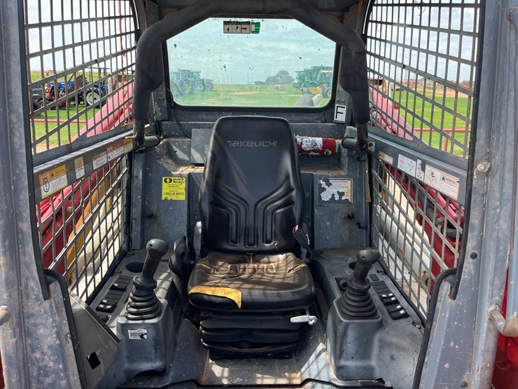 2017-takeuchi-tl12r2-image-18