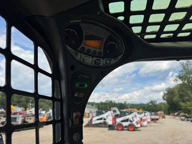 2015-bobcat-t650-image-24
