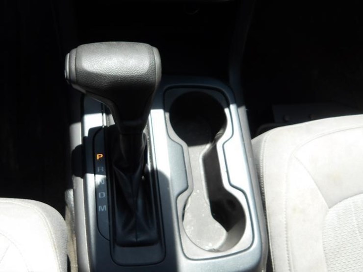 2016-gmc-canyon-image-26