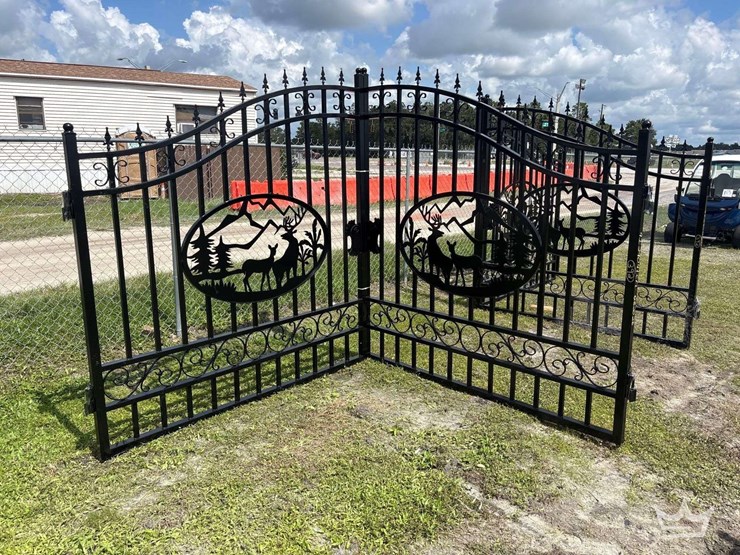 2026-greatbear-14ft-bi-parting-iron-gate-deer-style-image-1