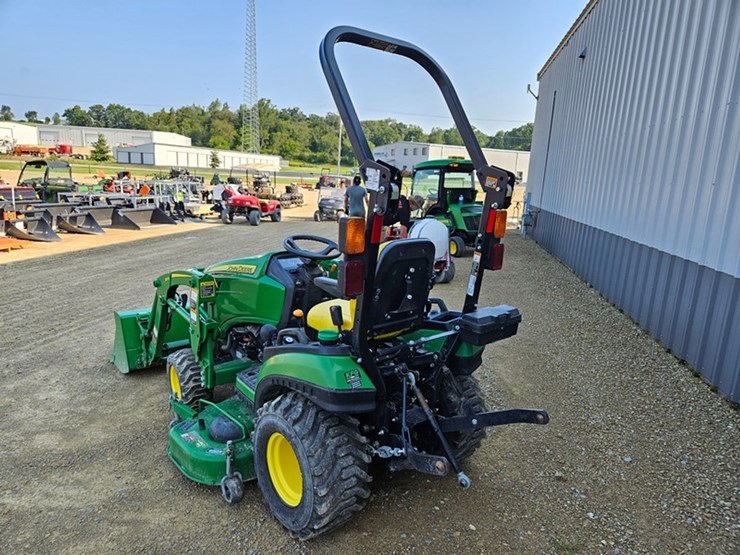 john-deere-1025r-image-3