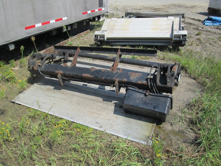 #53889-•-maxon-79"-lift-gate-inv#53889-image-3