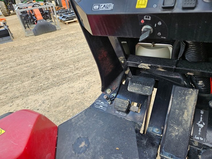 2006-toro-multi-pro-5700d-image-42