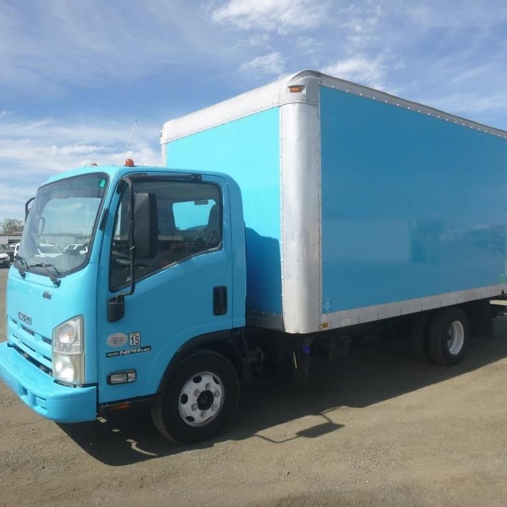 2013 ISUZU NPR