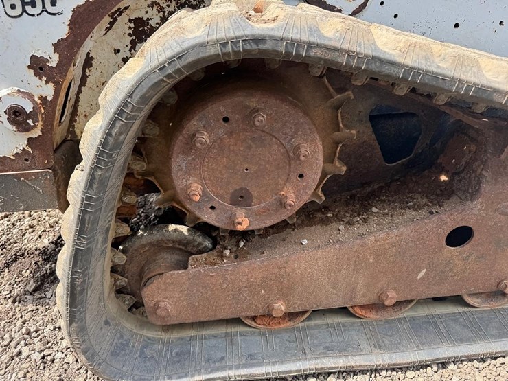 2015-bobcat-t650-image-20