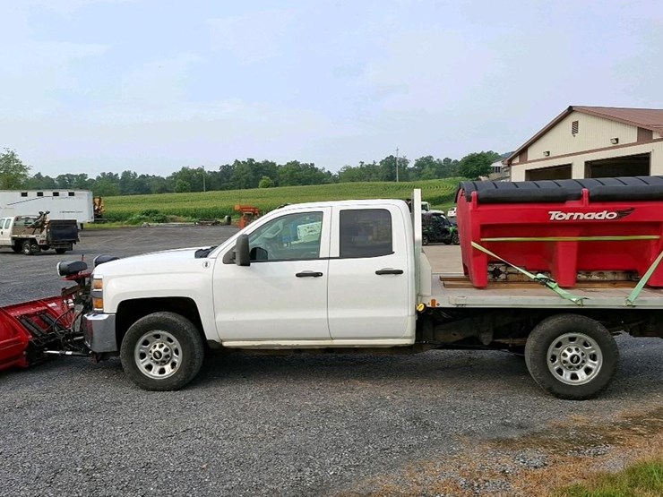 2015-chevrolet-2500-image-6