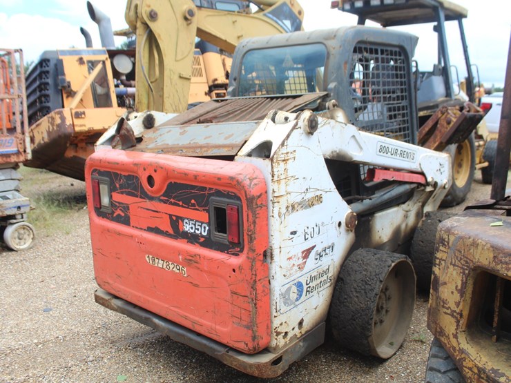 bobcat-s550-image-4