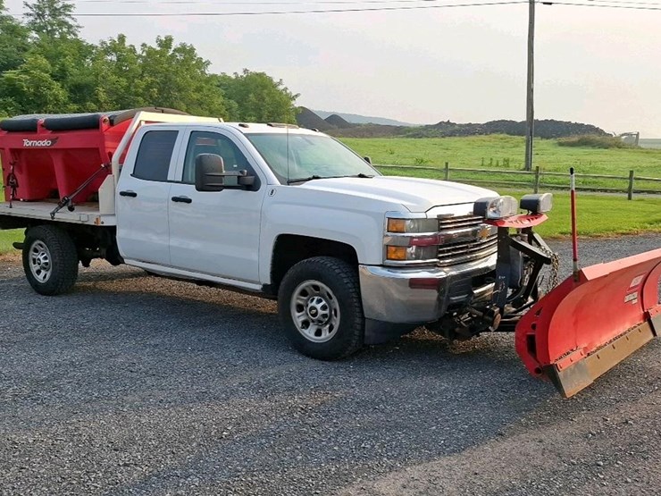 2015-chevrolet-2500-image-1