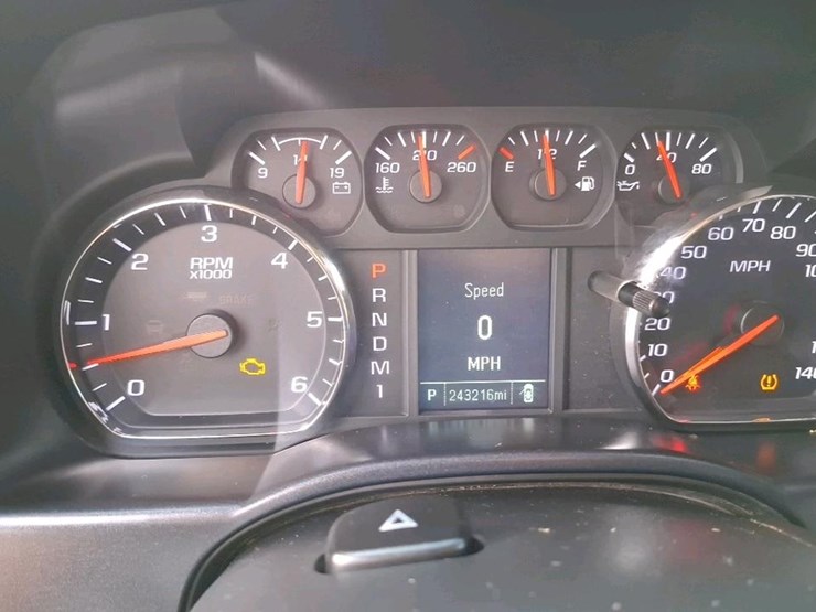 2015-chevrolet-2500-image-12