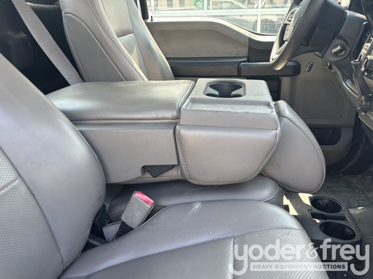 2019-ford-f150-image-28