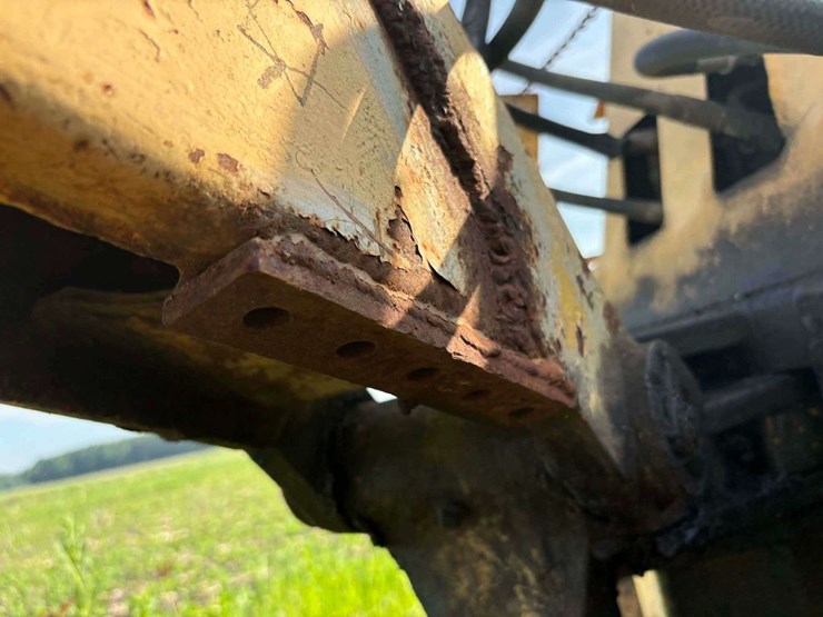 ford-backhoe-image-11