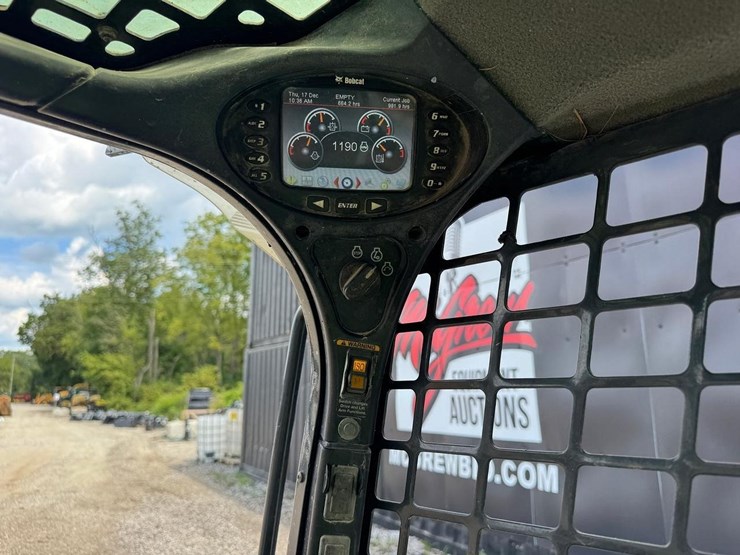 2015-bobcat-t650-image-25